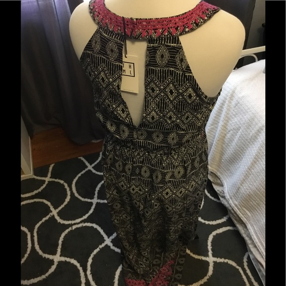 THML Embroidered Maxi dress - NWT - Picture 3 of 4