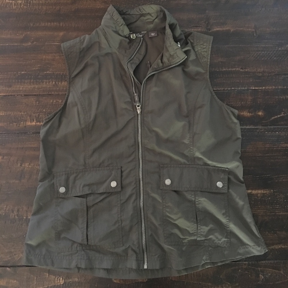 Eddie Bauer Travex Vest