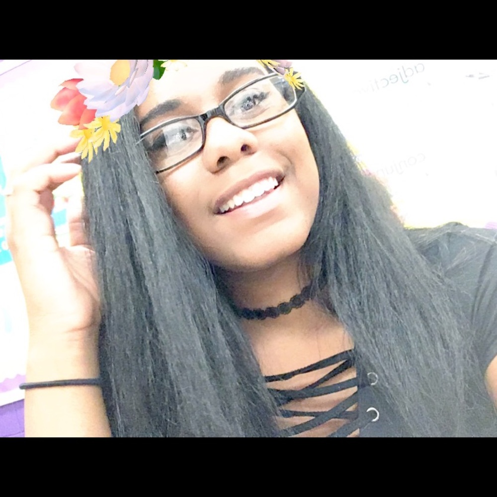 Meet your Posher, Leila