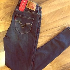 Levi's 535 Super Skinny Jeans