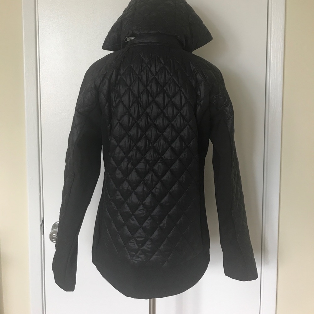IZOD BRAND NEW JACKET. - Picture 5 of 8