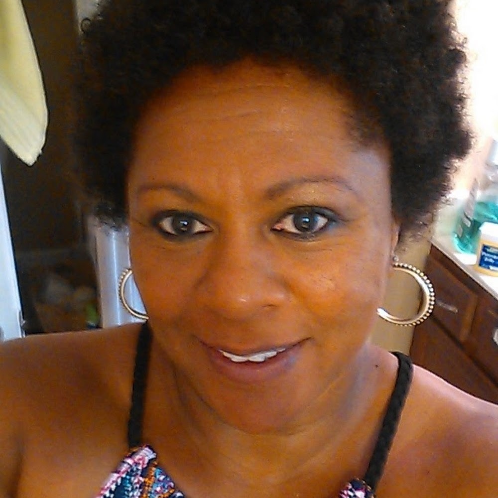 Meet your Posher, Paula