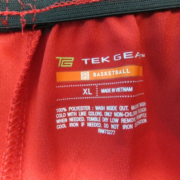 Tek Gear XL Camo Red Black Basketball Shorts NWT - Picture 3 of 5