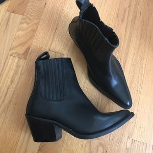 Black leather boogie. These are amazing Black leather boogie. These are amazing