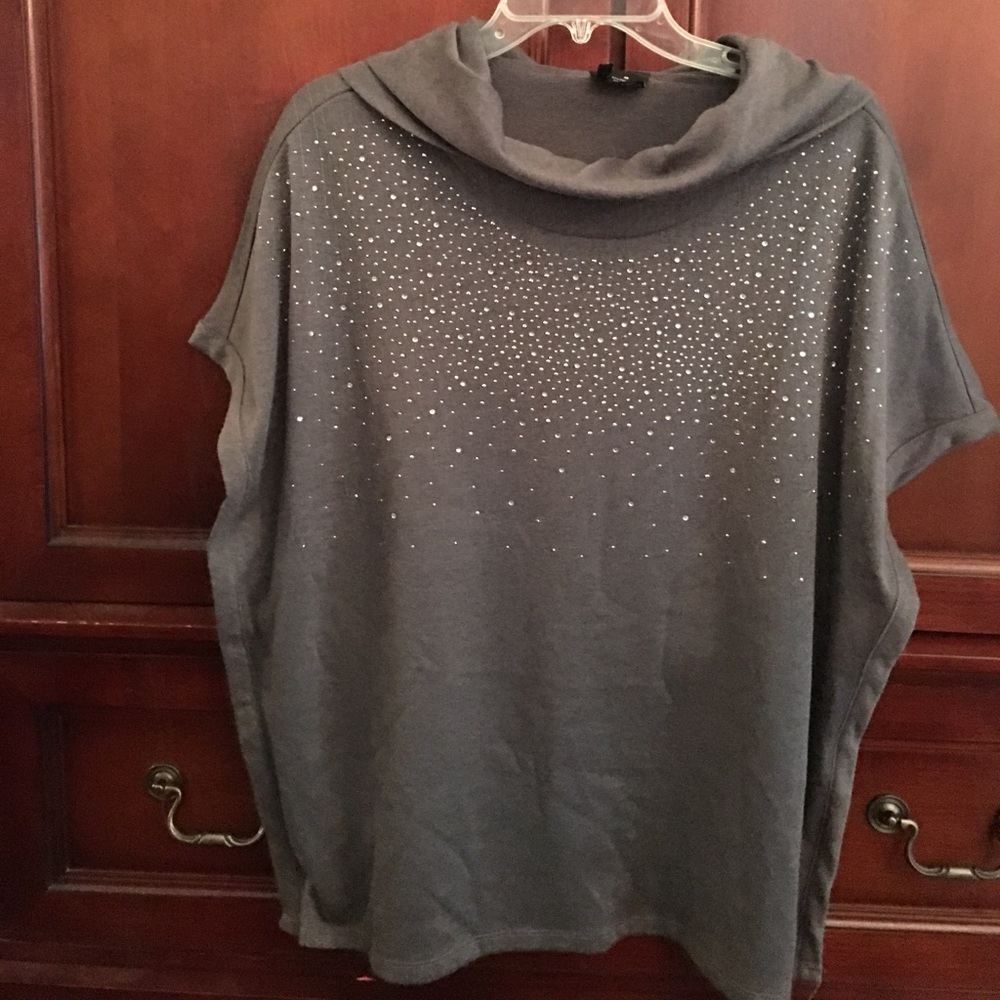 Crop sleeve sweater