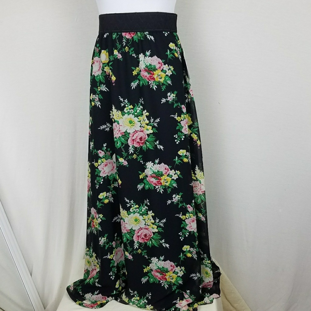 LuLaRoe Lucy Maxi Skirt
