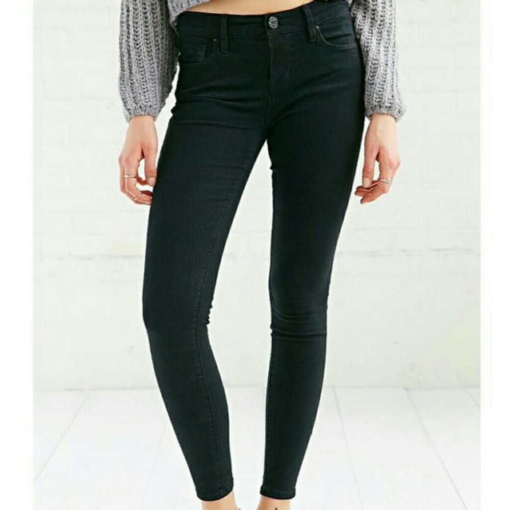 UO - BDG Mid Rise Twig