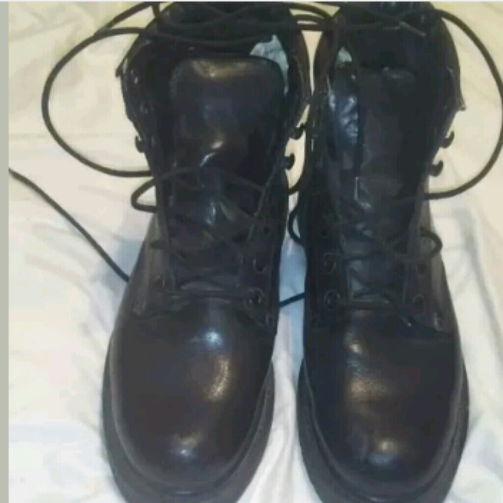 Motorcycle or work boots men 7.5
