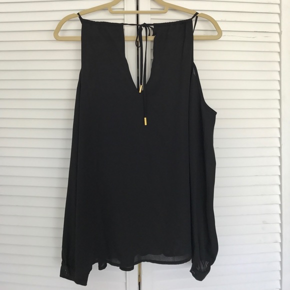 Black Cold Shoulder Long Sleeve Top - Picture 2 of 3