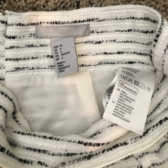 H&M Skirts - H&M high waisted skirt H&M Skirts - H&M high waisted skirt