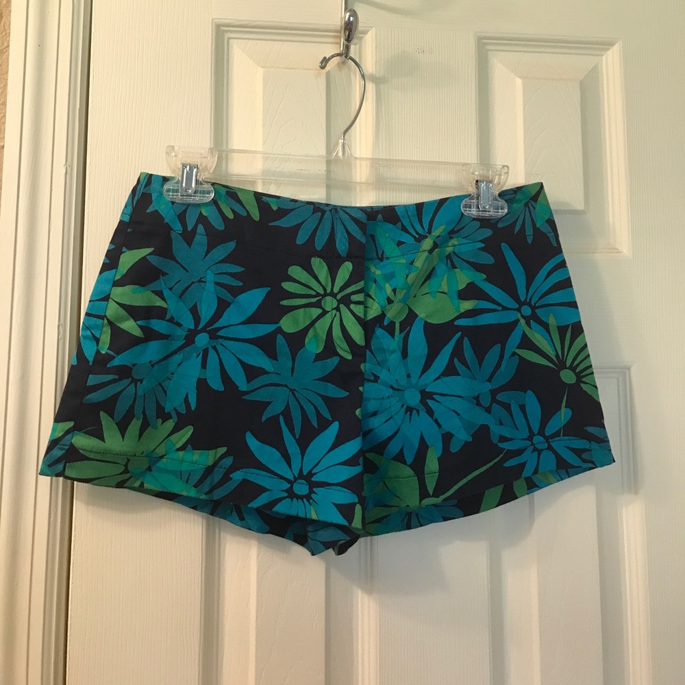 Express Floral Daisy Shorts