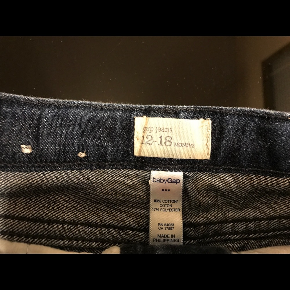 Gap - Picture 2 of 2