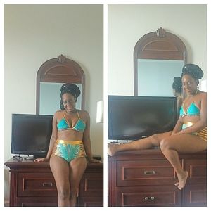 Meet your Posher, Shemeca