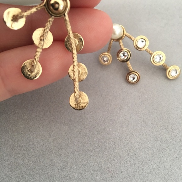 New Christian Dior Mise En Dior Pearl  Earrings - Picture 6 of 8