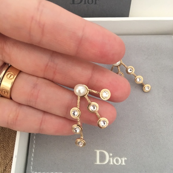 New Christian Dior Mise En Dior Pearl  Earrings - Picture 7 of 8