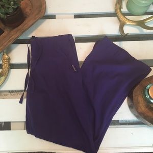 Landau xs petite scrubs