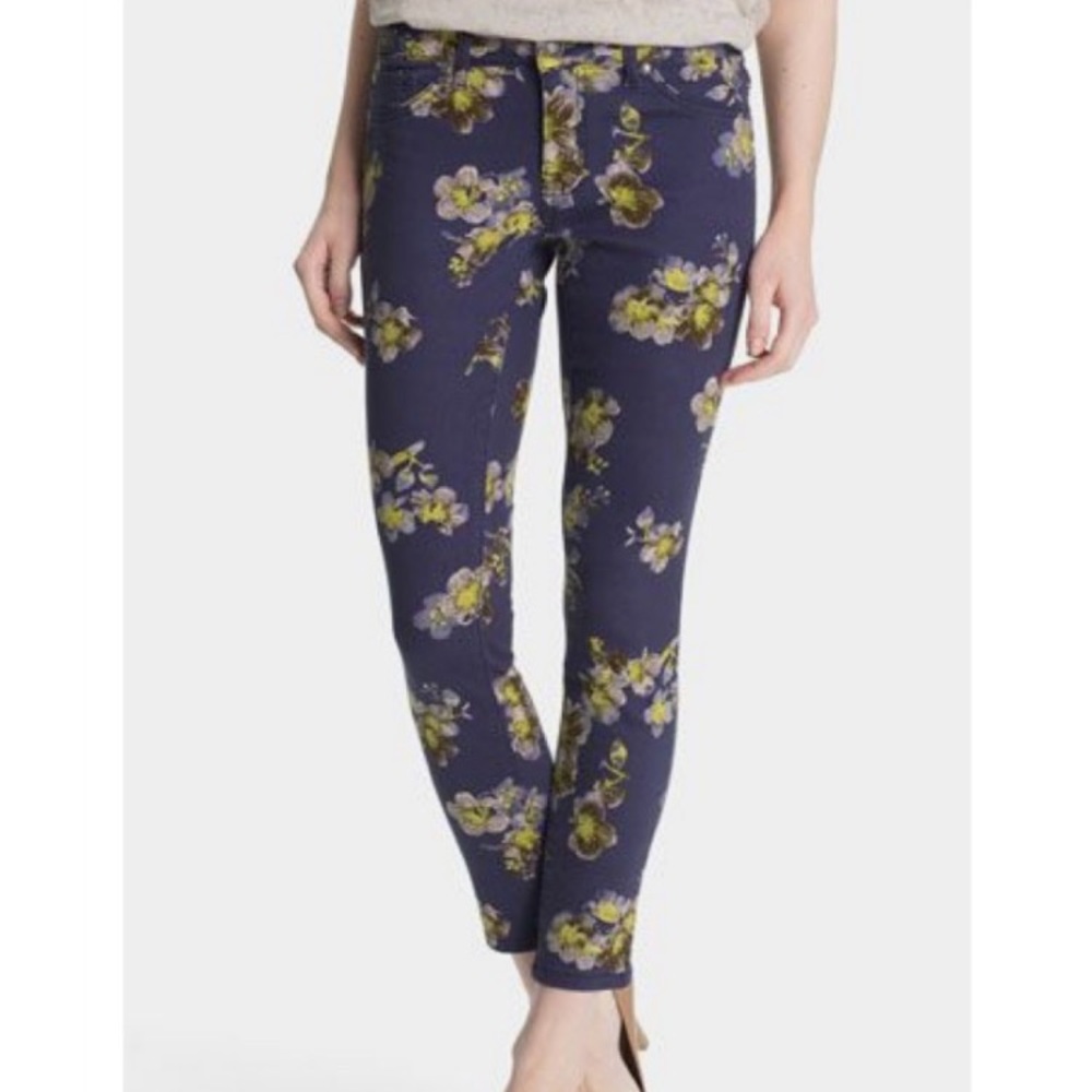 Floral Print Ankle Jeans 👖