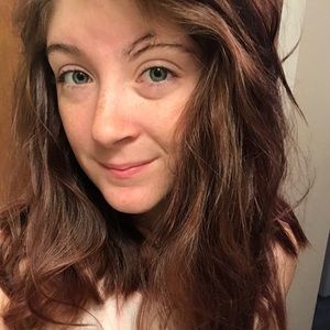 Meet your Posher, Angie