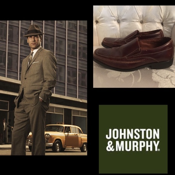 JOHNSTON & MURPHY•Venetian Loafer•Brown Moc Toe - Picture 2 of 8