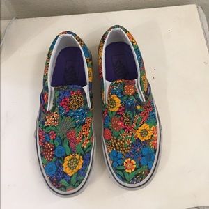 Floral vans