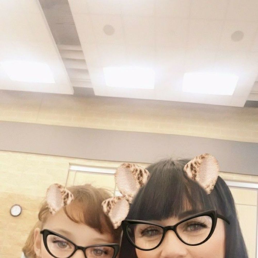 Meet your Posher, Liz