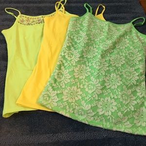 🗣tank top bundle🗣