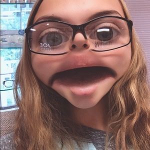 Meet your Posher, Abby