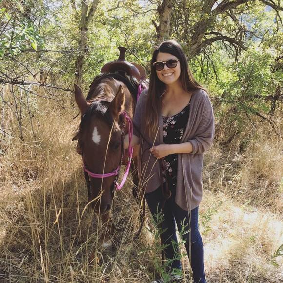 Meet your Posher, Ashley - Picture 1 of 1