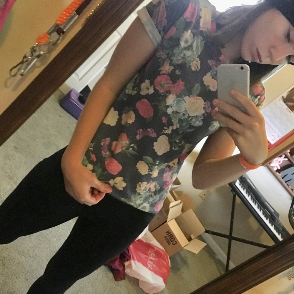 Floral with butterflies rolled sleeves t-shirt