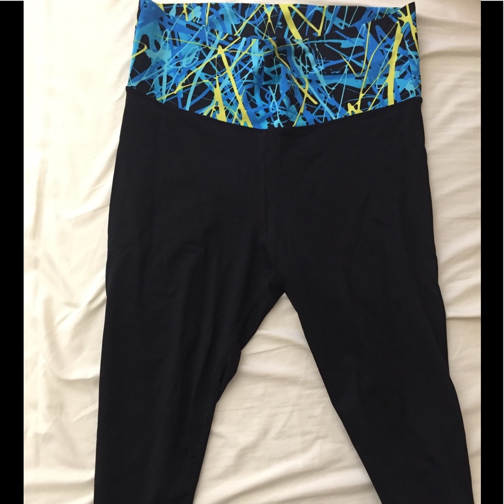 Calvin Klein crop yoga pants.