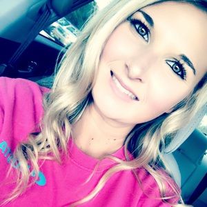 Meet your Posher, Brooke