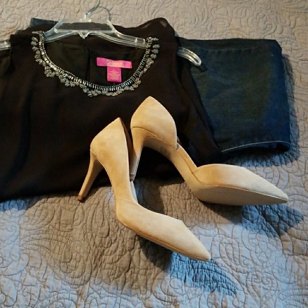 Black Sleeveless Blouse with Beading