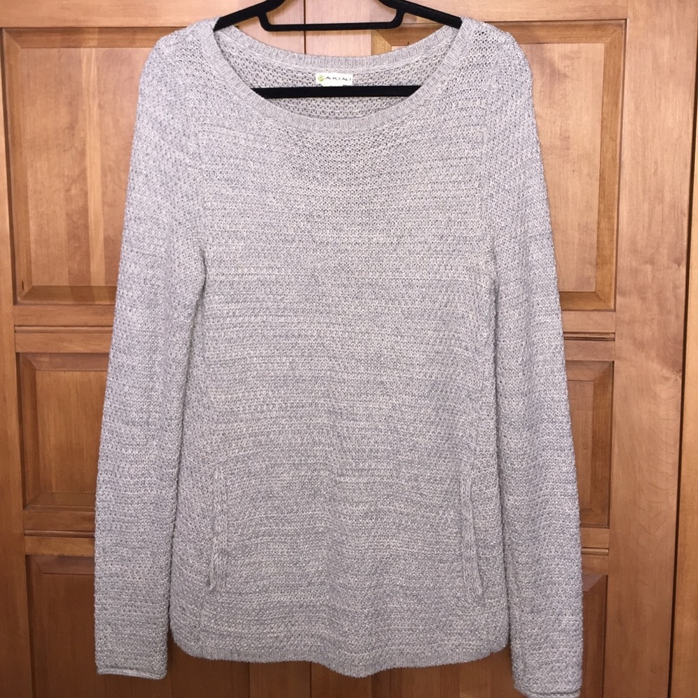 Perfect Knit Heather Gray Sweater with Pockets