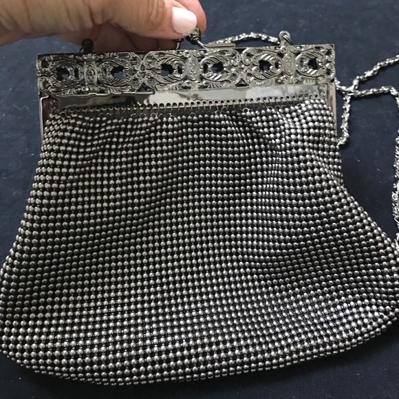 Whiting and Davis purse with chain - Picture 2 of 3