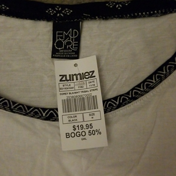 Shirt - Picture 4 of 5