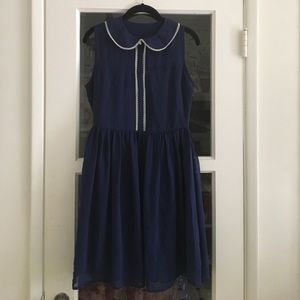 Retro style party dress 🎉