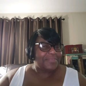 Meet your Posher, Joann