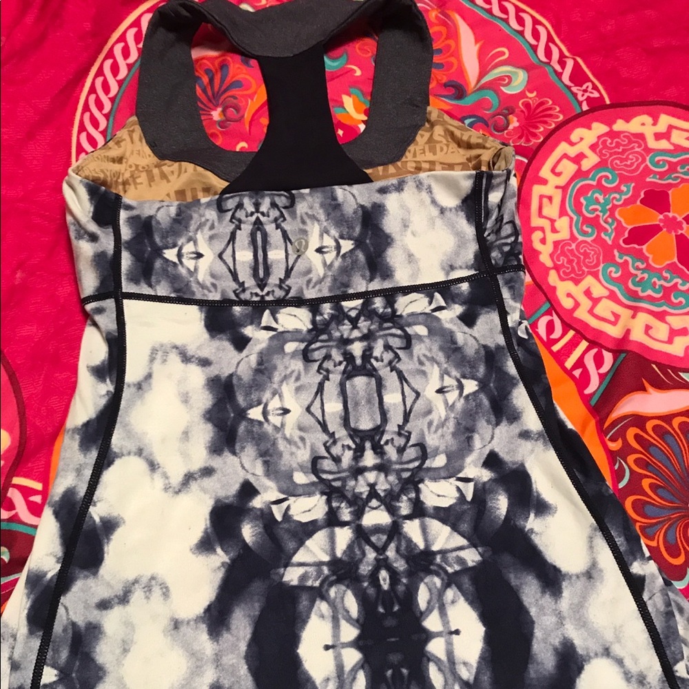 Lululemon top SOLD IN OTHER PAGE