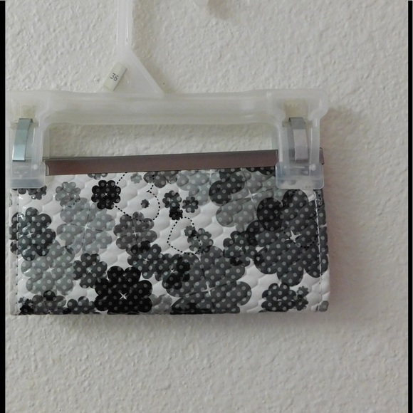 Adorable Block Purse - Picture 2 of 3