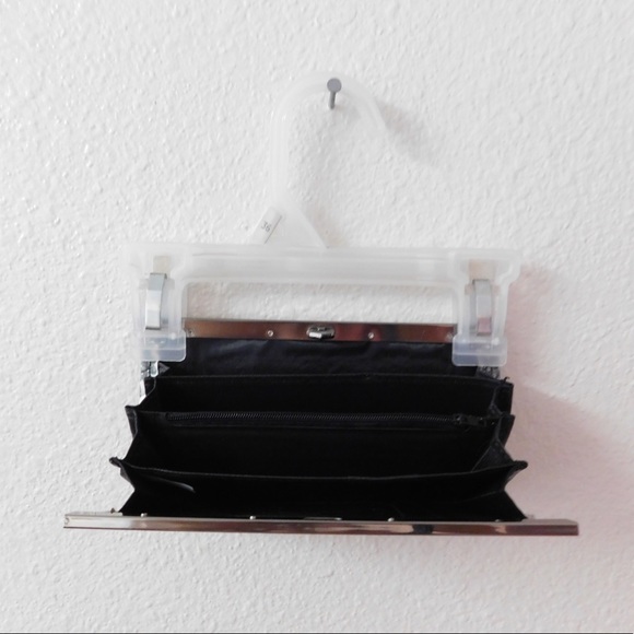 Adorable Block Purse - Picture 3 of 3