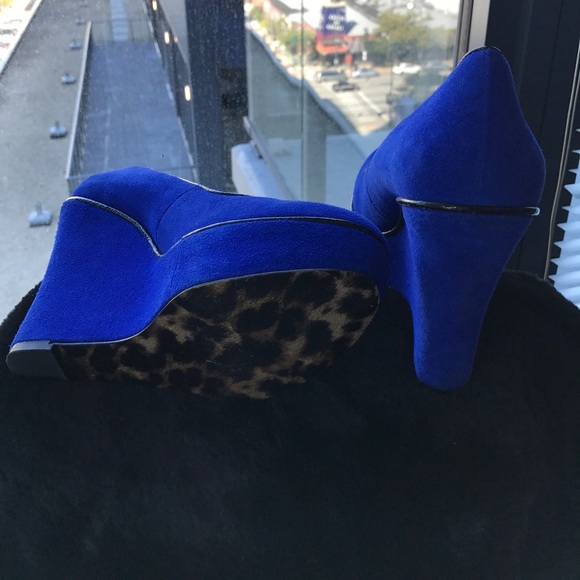 Betsey Johnson wedges - Picture 2 of 2