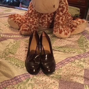 Loafer style heel. Size 7