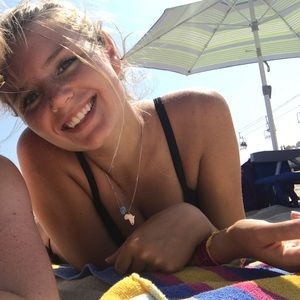 Meet your Posher, Maia