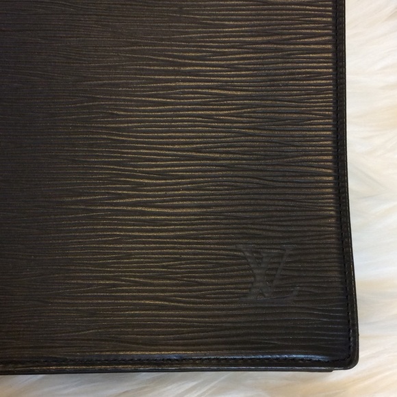 Louis Vuitton Ombré Black Epi Leather Tote - Picture 3 of 8