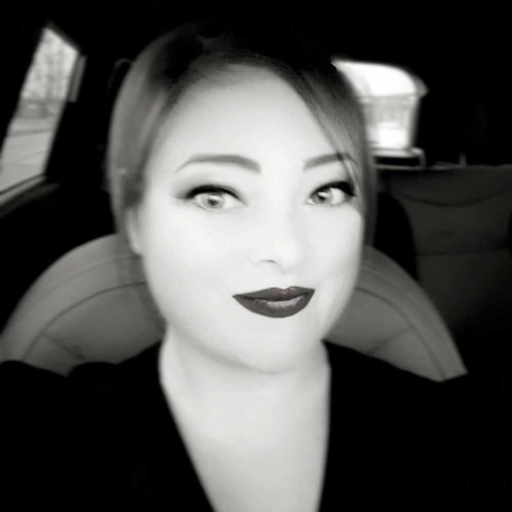 Meet your Posher, Kasandra