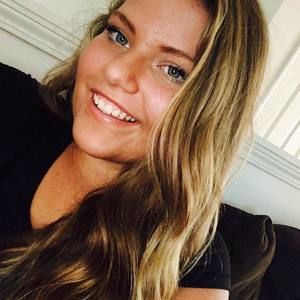 Meet your Posher, Aleya