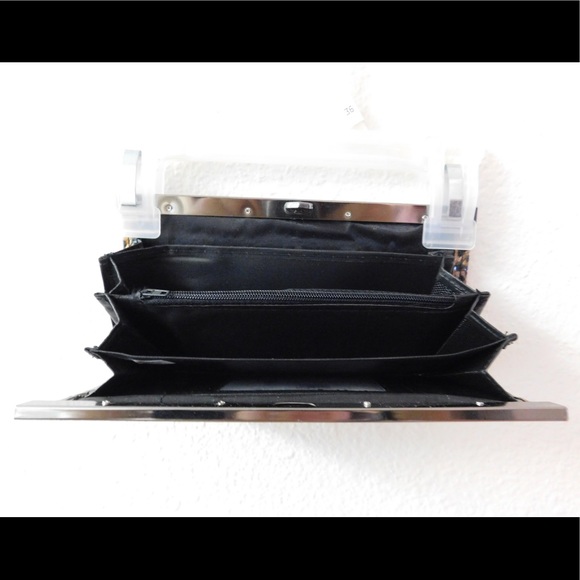 Gorgeous Brown/Black Purse - Picture 3 of 3