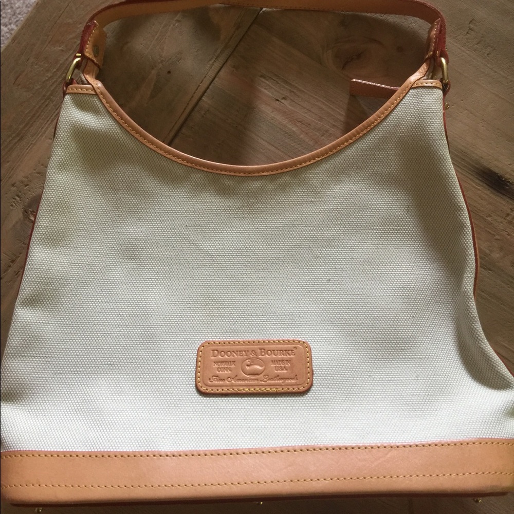 ❤️❤️SOLD❤️Dooney & Bourke Purse