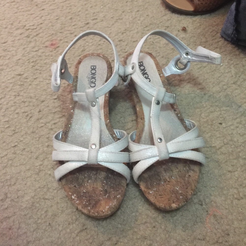 White wedges