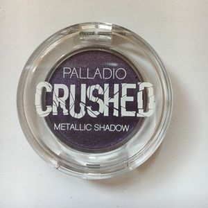 Crushed Metallic eyeshadow in Nebula
